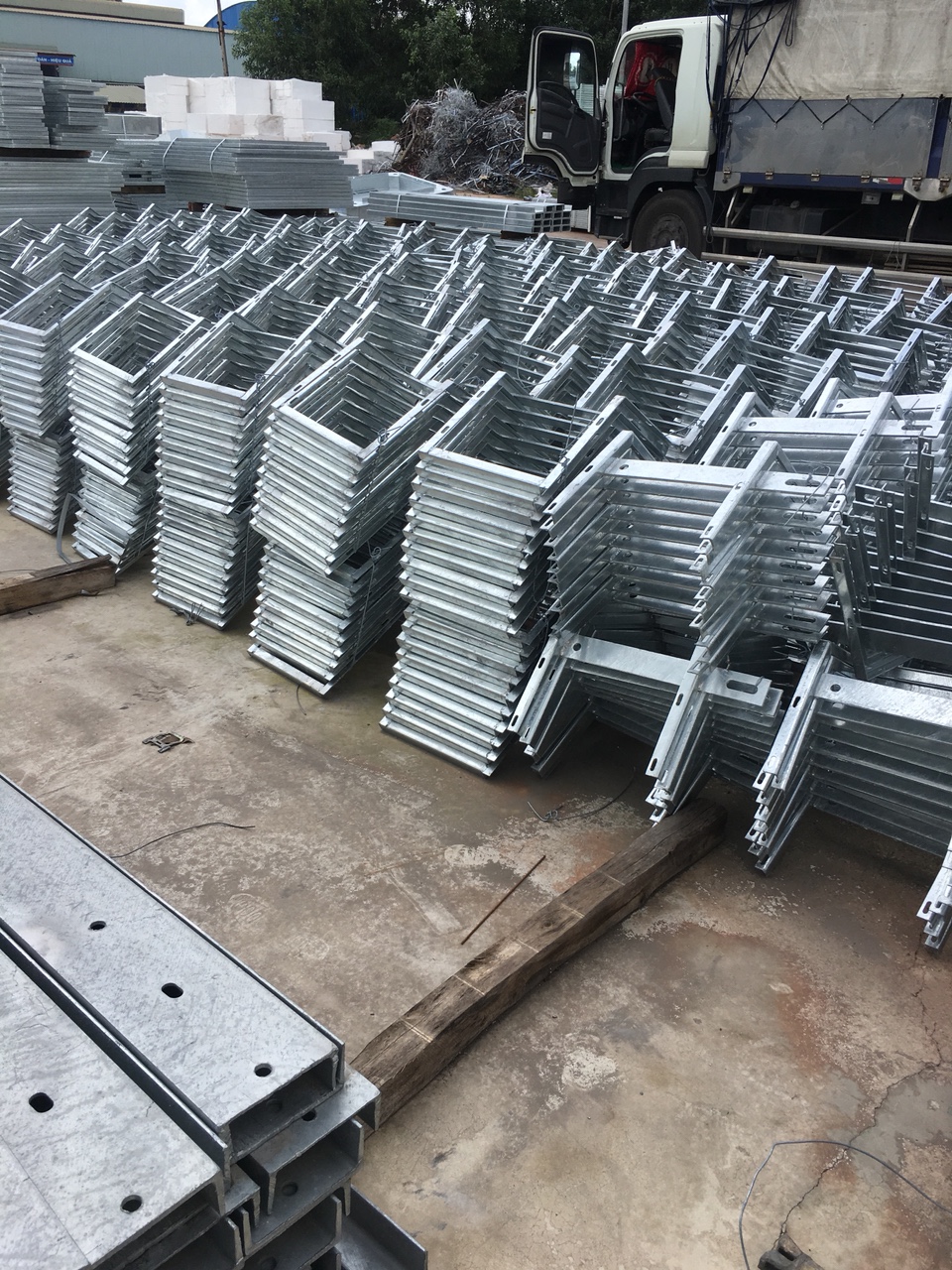 GIA CÔNG NHÚNG KẼM SATA