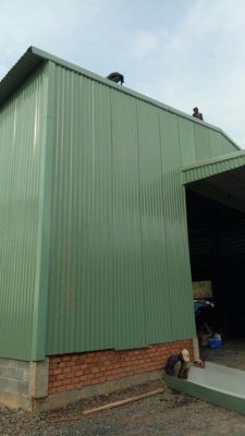 Lợp mái nhà tôn sóng vuông