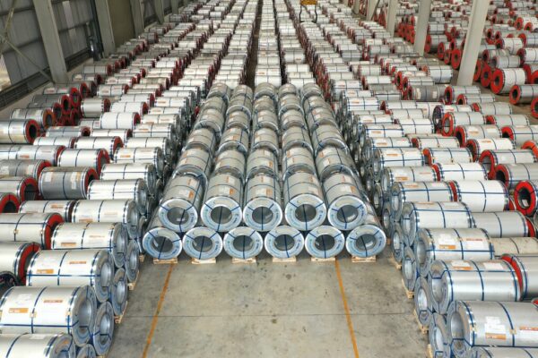 Chúng tôi luôn sẵn sàng đồng hành cùng bạn để tạo nên những công trình vững chắc, đẹp mắt và trường tồn với thời gian.
