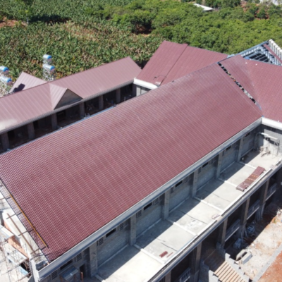 ứng dụng thực tiễn trong các lĩnh vực khác nhau, đặc biệt là trong xây dựng và trang trí nội ngoại thất nhờ màu sắc sáng trọng thanh lịch