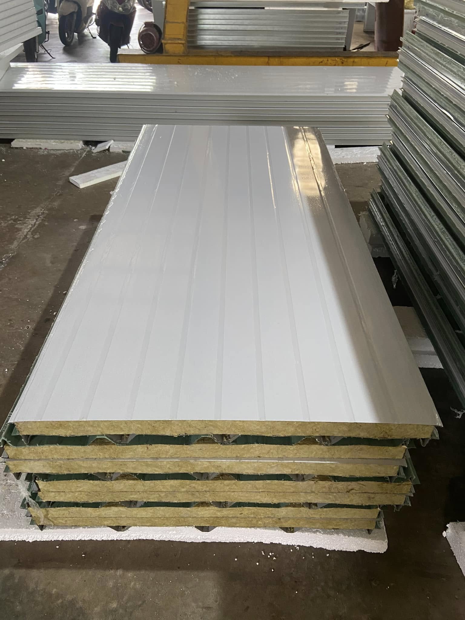 TẤM PANEL EPS CÁCH NHIỆT TẤM PANEL EPS CÁCH NHIỆT
