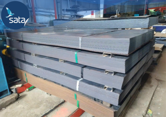 Các thông số kỹ thuật của thép tấm như độ bền kéo, độ dẻo dai, khả năng chống ăn mòn là những yếu tố cần thiết để đánh giá chất lượng sản phẩm.