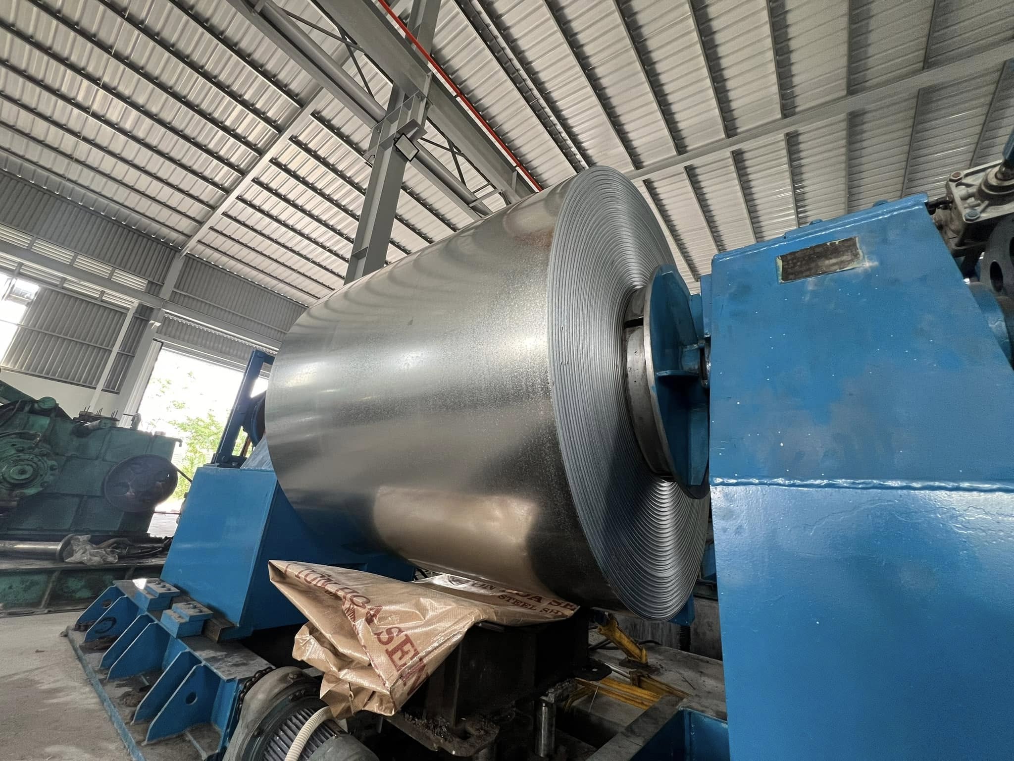 Tôn kẽm lợp mái