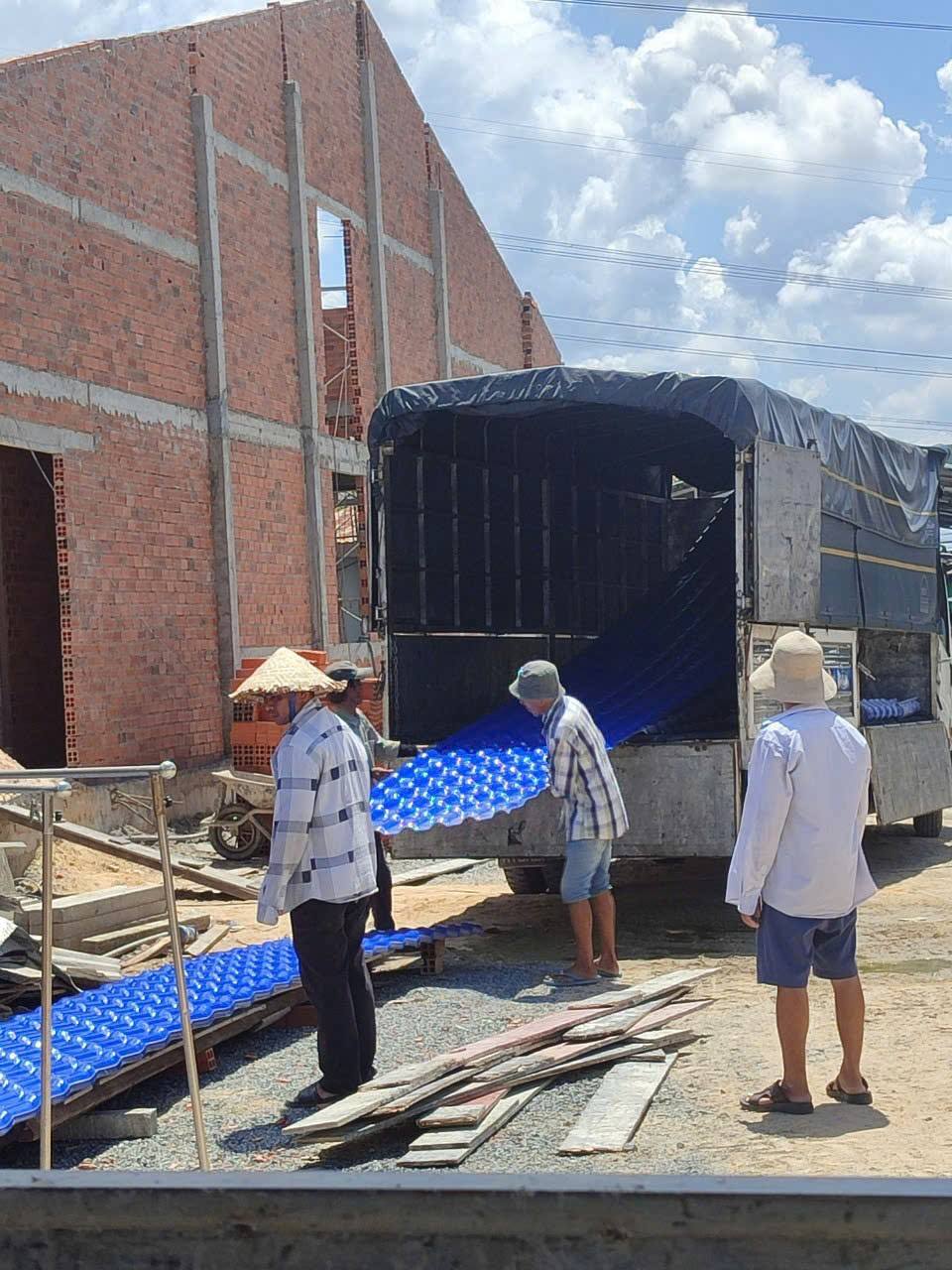 Chuẩn bị tôn Nhựa giả ngói tiêu chuẩn đúng kỹ thuật trước khi tiến hành thi công
