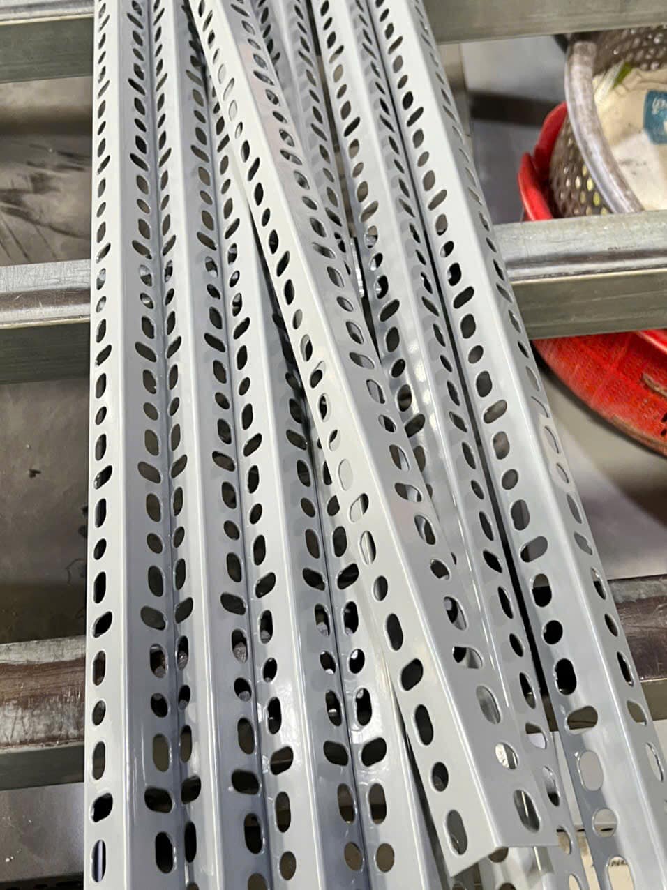 giá Sắt V lỗ giá Sắt V lỗ