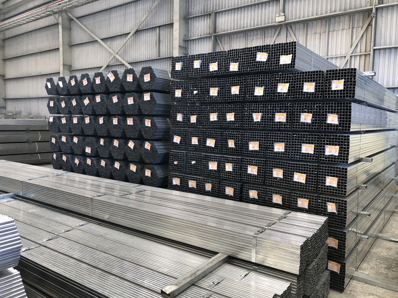 Sắt hộp 20x20 Sắt hộp 20x20
