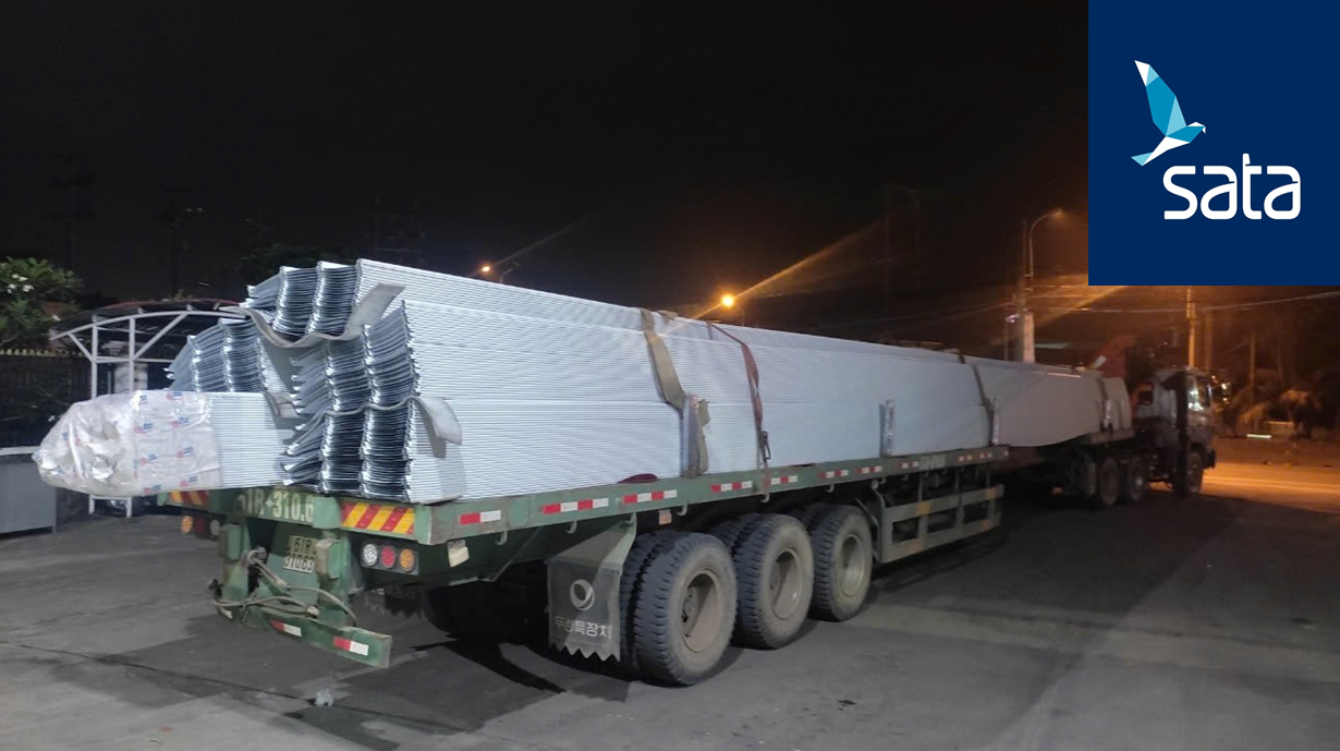 Sắt Thép SATA không chỉ cung cấp Tôn Cliplock Phương Nam, ngoài ra còn cung cấp tôn cliplock của nhiều thương hiệu như Hoa Sen, Đông Á,...