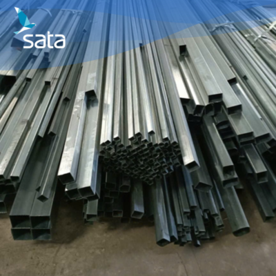 sắt hộp lỗi được phân loại khá đa dạng dựa trên hình dáng, kích thước, chất liệu và mức độ lỗi