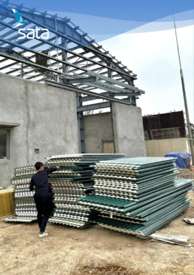 Tôn cũ là lựa chọn phổ biến trong nhiều công trình hiện nay nhờ giá rẻ, sẵn hàng, dễ thi công