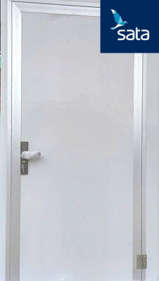 Cửa panel được sử dụng phổ biến trong các công trình nhà xưởng, kho lạnh,...