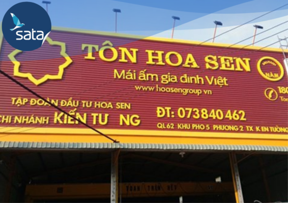 Nên chọn bảng tôn mạ màu hoặc tôn sơn tĩnh điện để bảng đẹp và bền lâu.