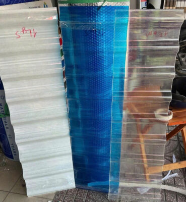 Màu phổ biến: trong suốt, xanh dương, xanh ngọc, trắng sữa.