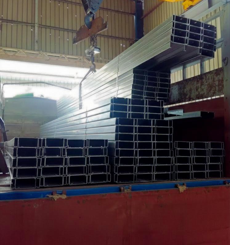 Vì sao nên dùng xà gồ mạ kẽm thay vì xà gồ đen
