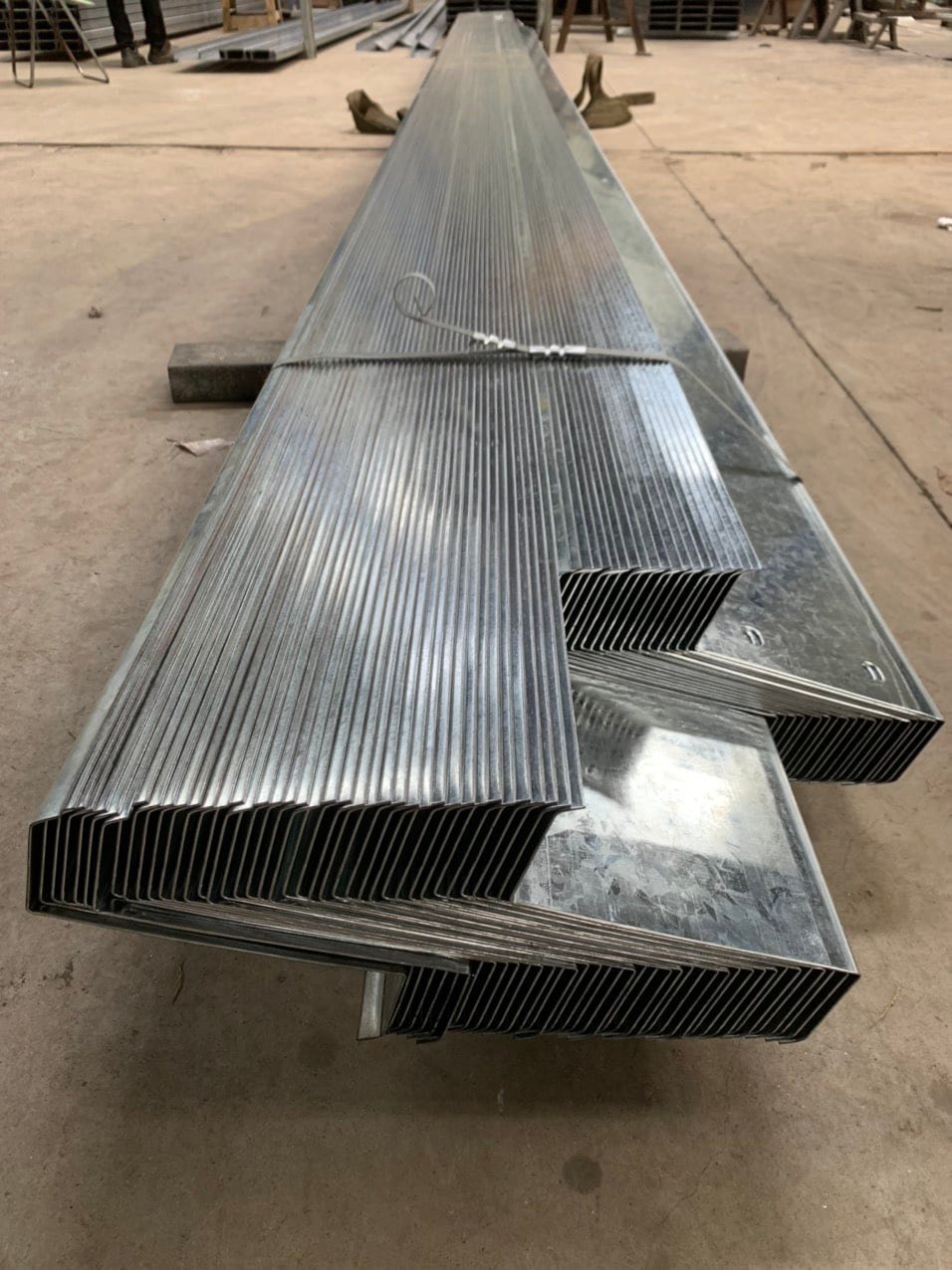 Xà gồ Z200x62x68x1.8mm