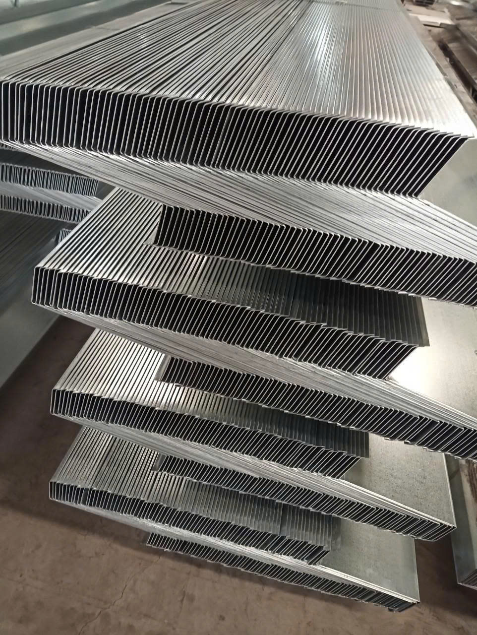 Xà Gồ Z Xà Gồ Z