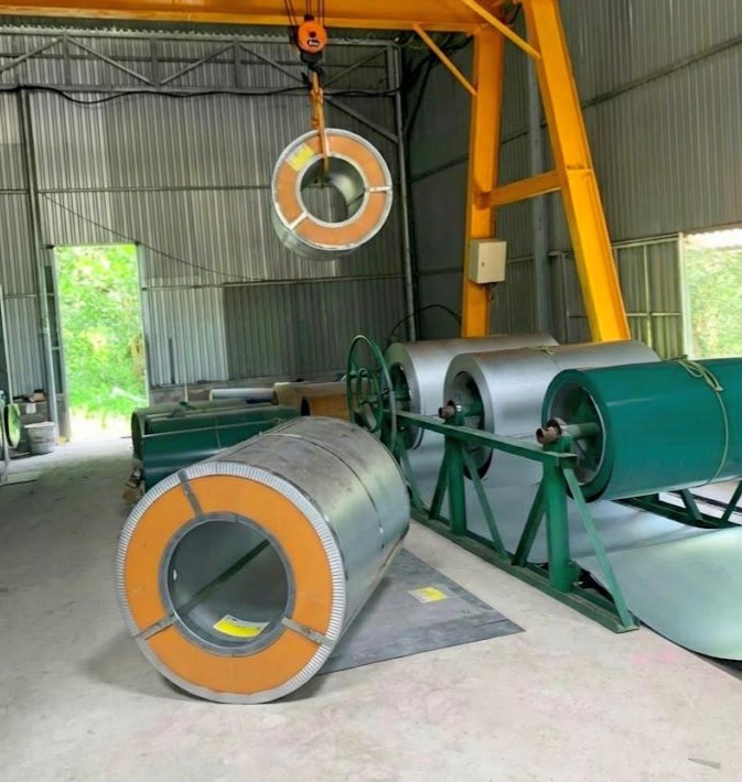 Tôn Phương Nam phù hợp với những dạng công trình nào và tại sao?
